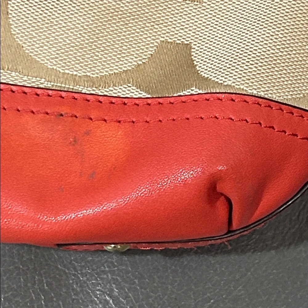 Coach Park Signature East-West Duffle K1280-F19731 GUC SEE ALL PHOTOS - Picture 8 of 14